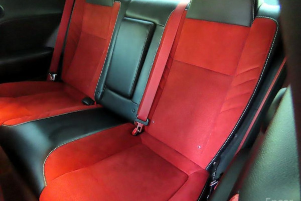 2018 Dodge Challenger с пробегом 93 032 км