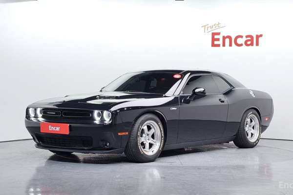 2017 Dodge Challenger с пробегом 70 602 км