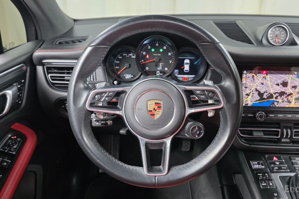 2021 Porsche Macan с пробегом 47 932 км
