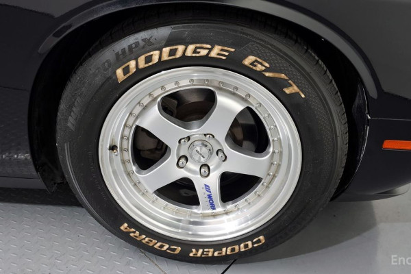 2017 Dodge Challenger с пробегом 70 602 км