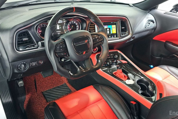 2017 Dodge Challenger с пробегом 70 602 км