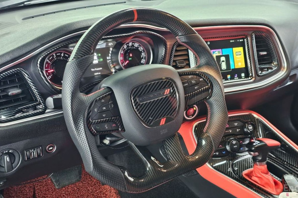 2017 Dodge Challenger с пробегом 70 602 км