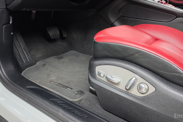 2021 Porsche Macan с пробегом 47 932 км