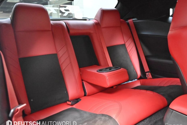 2018 Dodge Challenger с пробегом 34 750 км