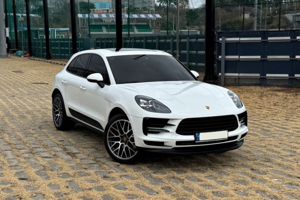 2021 Porsche Macan с пробегом 22 500 км