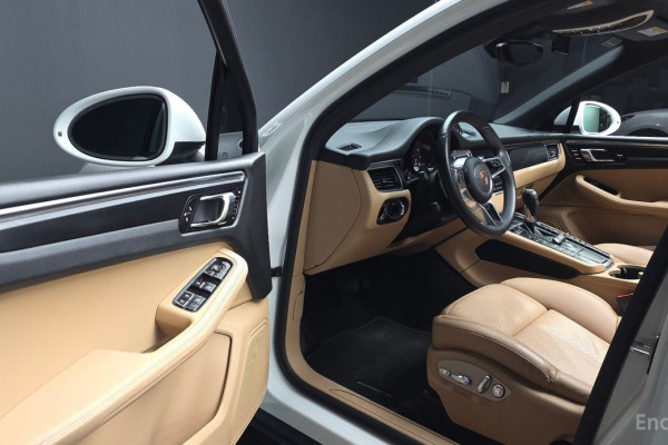 2018 Porsche Macan с пробегом 55 394 км