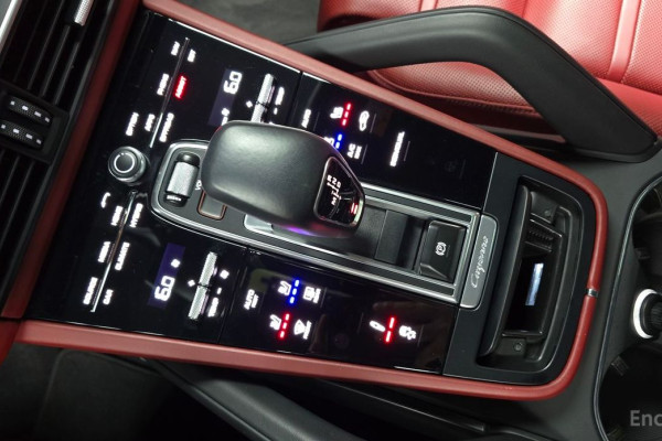 2020 Porsche Cayenne с пробегом 39 820 км