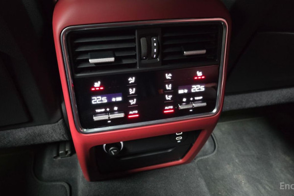 2020 Porsche Cayenne с пробегом 39 820 км