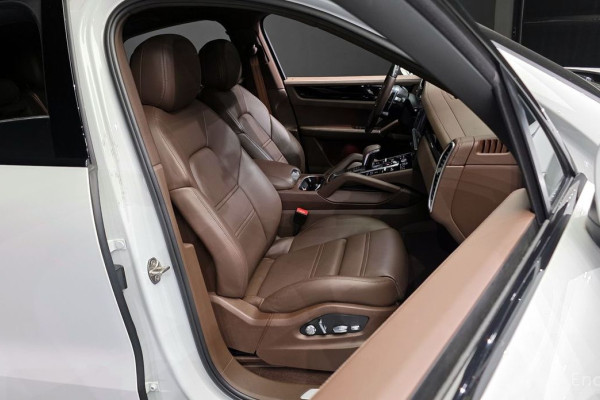 2021 Porsche Cayenne с пробегом 37 289 км