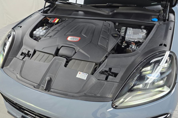 2020 Porsche Cayenne с пробегом 20 296 км