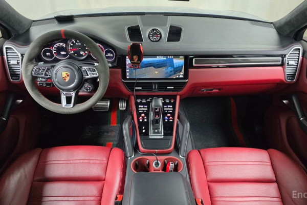 2020 Porsche Cayenne с пробегом 20 296 км
