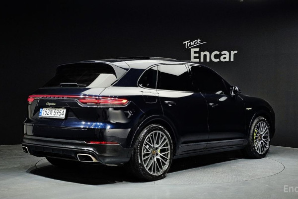 2020 Porsche Cayenne с пробегом 42 984 км