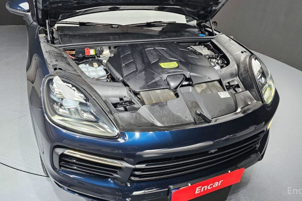 2020 Porsche Cayenne с пробегом 42 984 км