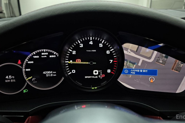 2020 Porsche Cayenne с пробегом 42 984 км