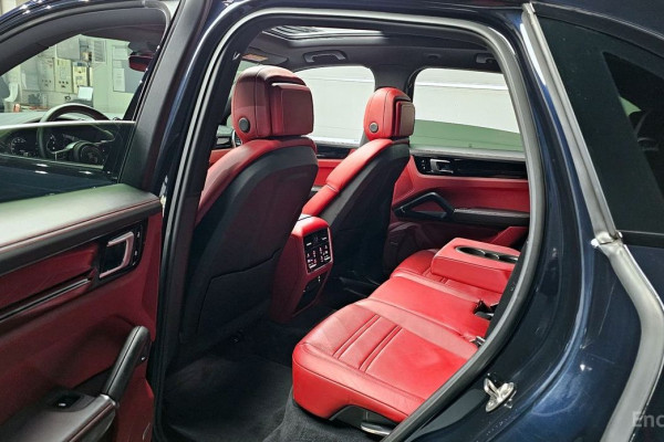 2020 Porsche Cayenne с пробегом 42 984 км