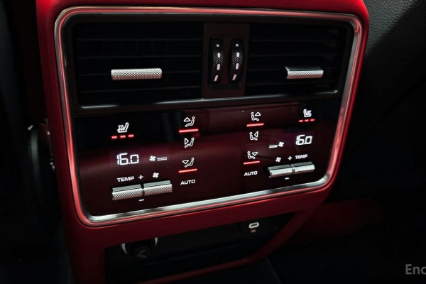 2020 Porsche Cayenne с пробегом 42 984 км