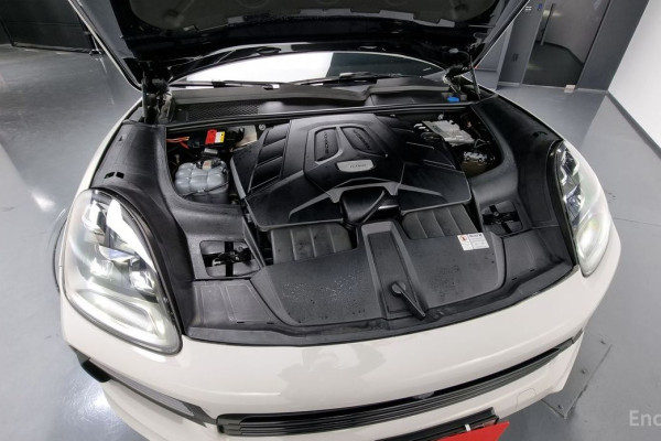 2020 Porsche Cayenne с пробегом 35 630 км