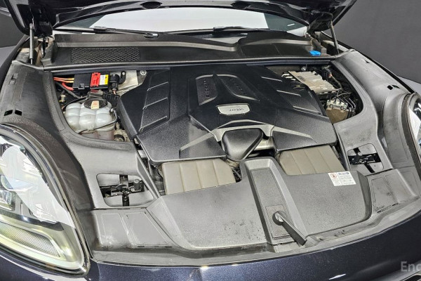 2021 Porsche Cayenne с пробегом 38 828 км