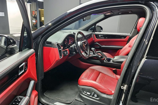 2021 Porsche Cayenne с пробегом 38 828 км