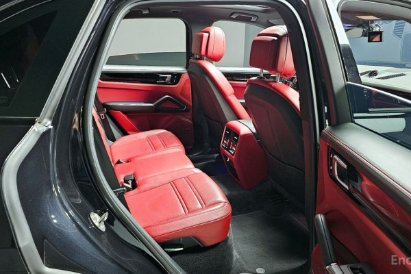 2021 Porsche Cayenne с пробегом 38 828 км