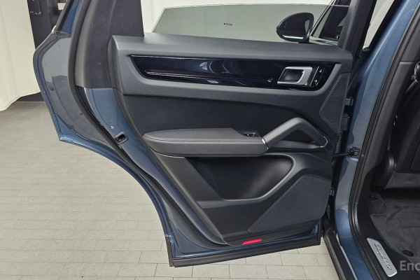 2020 Porsche Cayenne с пробегом 53 931 км