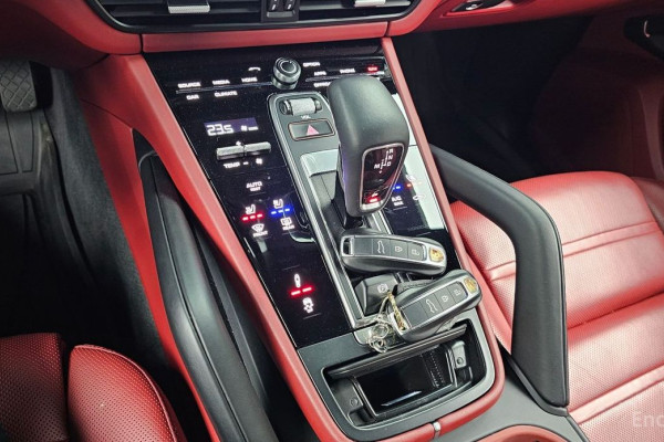 2021 Porsche Cayenne с пробегом 29 692 км