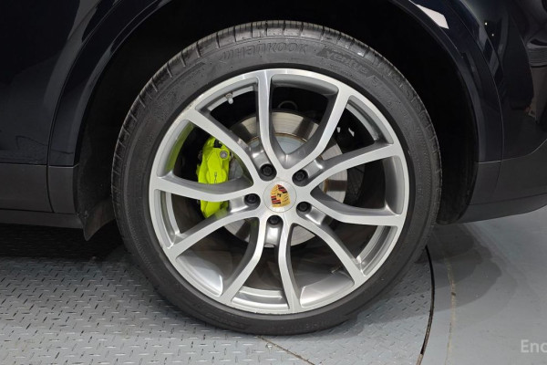 2020 Porsche Cayenne с пробегом 41 933 км