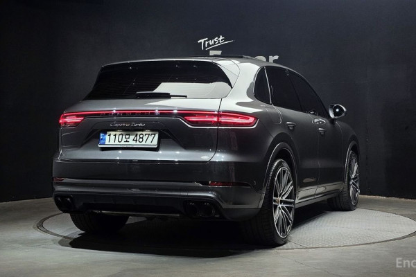 2021 Porsche Cayenne с пробегом 33 143 км