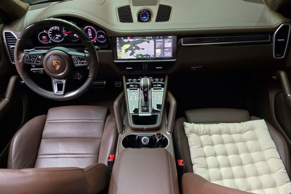 2021 Porsche Cayenne с пробегом 33 143 км