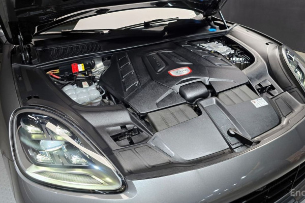 2021 Porsche Cayenne с пробегом 33 143 км