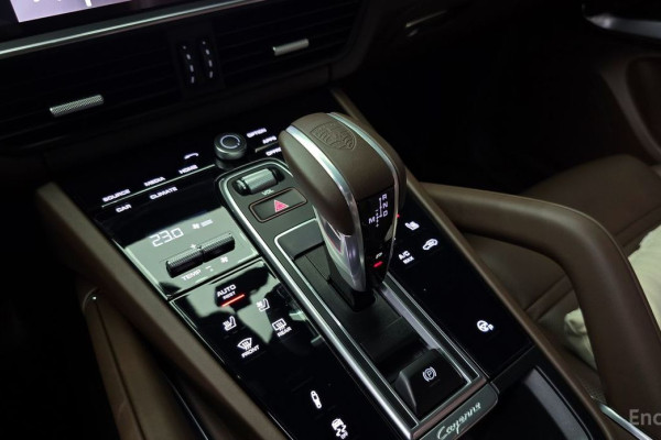 2021 Porsche Cayenne с пробегом 33 143 км