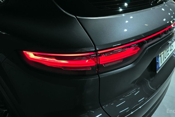 2021 Porsche Cayenne с пробегом 33 143 км