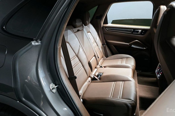 2021 Porsche Cayenne с пробегом 33 143 км