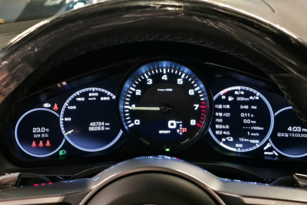 2021 Porsche Cayenne с пробегом 49 000 км