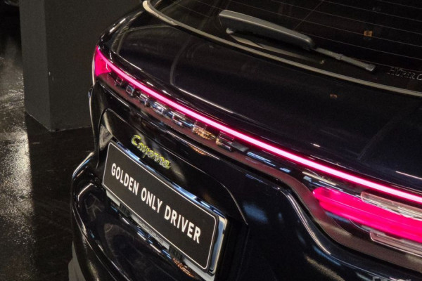 2021 Porsche Cayenne с пробегом 49 000 км