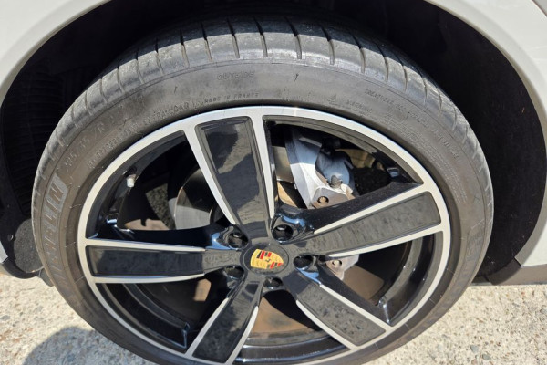 2021 Porsche Cayenne с пробегом 40 000 км