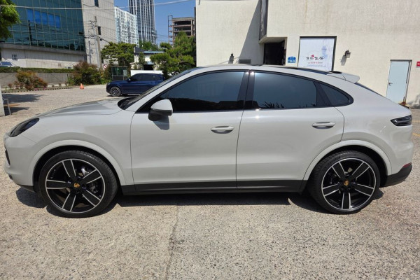 2021 Porsche Cayenne с пробегом 40 000 км