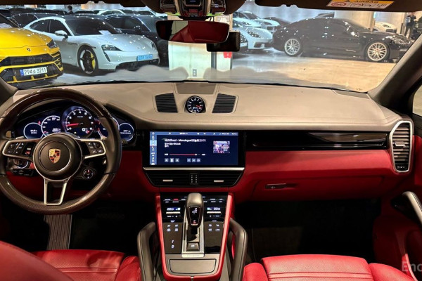 2020 Porsche Cayenne с пробегом 49 350 км