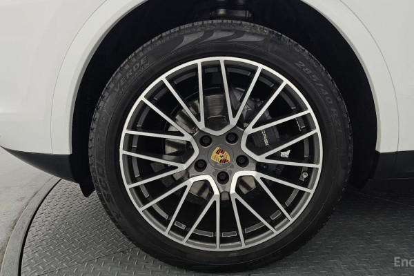 2020 Porsche Cayenne с пробегом 49 354 км