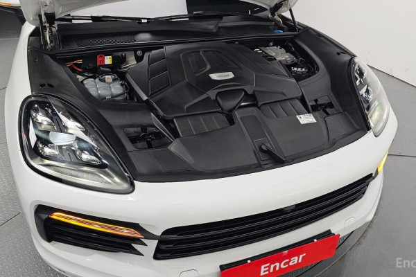 2020 Porsche Cayenne с пробегом 49 354 км