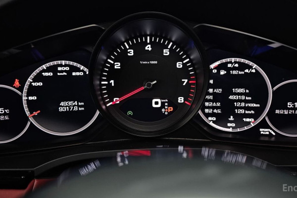 2020 Porsche Cayenne с пробегом 49 354 км