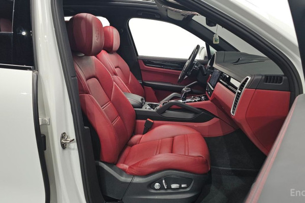 2020 Porsche Cayenne с пробегом 49 354 км