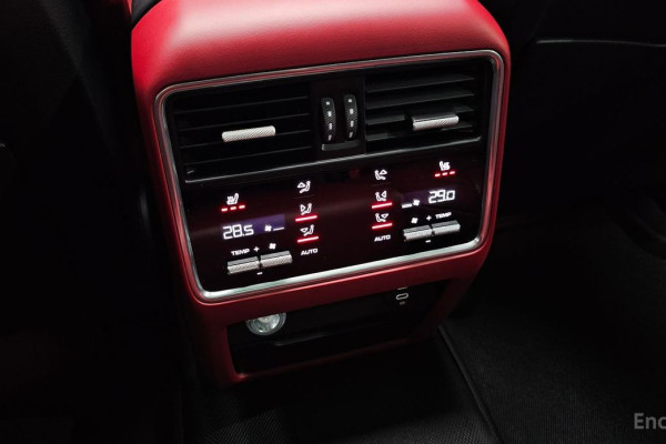 2020 Porsche Cayenne с пробегом 49 354 км