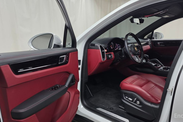 2021 Porsche Cayenne с пробегом 29 155 км