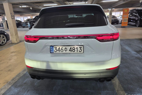 2021 Porsche Cayenne с пробегом 24 500 км