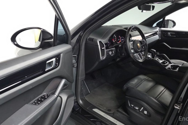 2021 Porsche Cayenne с пробегом 35 043 км