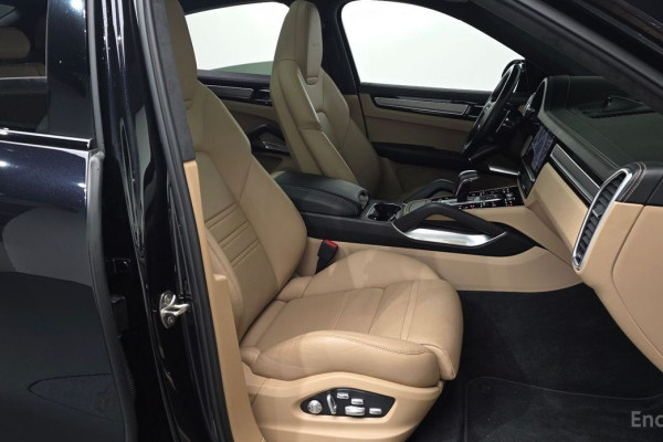 2020 Porsche Cayenne с пробегом 26 594 км