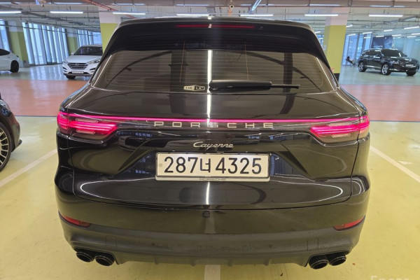 2020 Porsche Cayenne с пробегом 54 000 км
