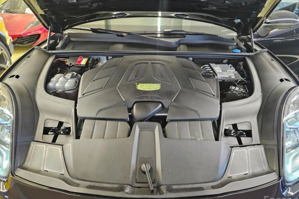 2020 Porsche Cayenne с пробегом 54 000 км