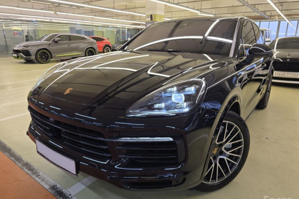 2020 Porsche Cayenne с пробегом 54 000 км